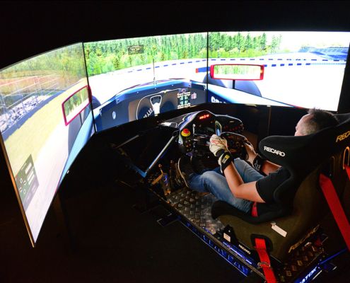 Pilotage sur simulateur automobile